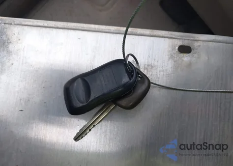 2007 Toyota Camry Ce z USA, uszkodzony, nr VIN 4T1BE46K57U140697